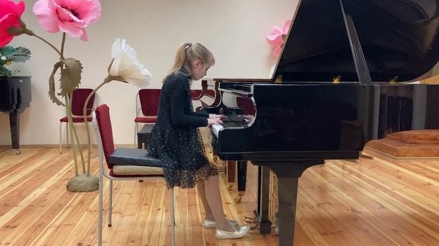 Смольский А. "Шествие лесных чудищ", Гигевич К. "Северное сияние"(2в) смотреть онлайн