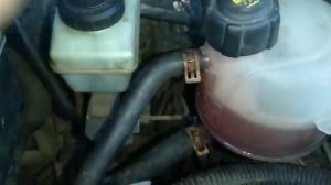 Мой Дастер. Скрытое повреждение расширительного бачка