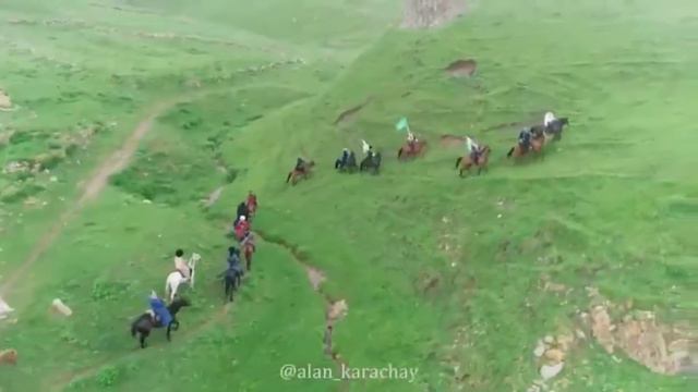 По приглашению Карачаевских братьев побывали в старинном ауле Схауат. смотреть онлайн