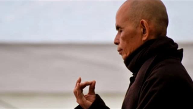 ТИК НАТ ХАНЬ "ЗОВИТЕ СЕБЯ СВОИМИ ИСТИННЫМИ ИМЕНАМИ" смотреть онлайн