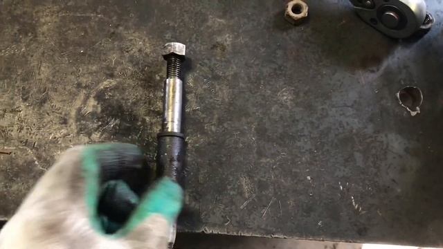 ЗИЛ-БЫЧОК 5301 | Печальный шток крепления амортизатора! ОТКРУТИЛСЯ ((( смотреть онлайн