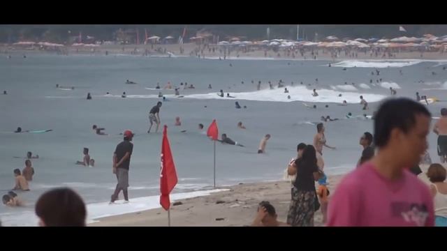 One of The Traveling KUTA BEACH Bali, Indonesia смотреть онлайн