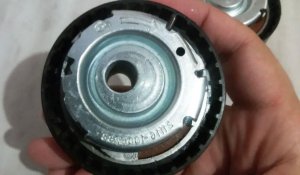 Проверил ролик ГРМ на Ладе Калине 2 через 42 тысячи пробега. Натяжка без ключа, лайфхак