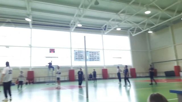 СОРЕВНОВАНИЯ ПО ВОЛЕЙБОЛУ | любимые выходные? смотреть онлайн