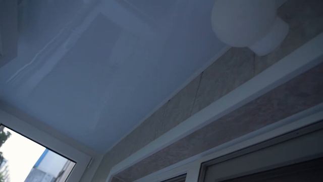 Отделка балкона в светлом стиле / Отзыв о компании "Балконы на века" смотреть онлайн
