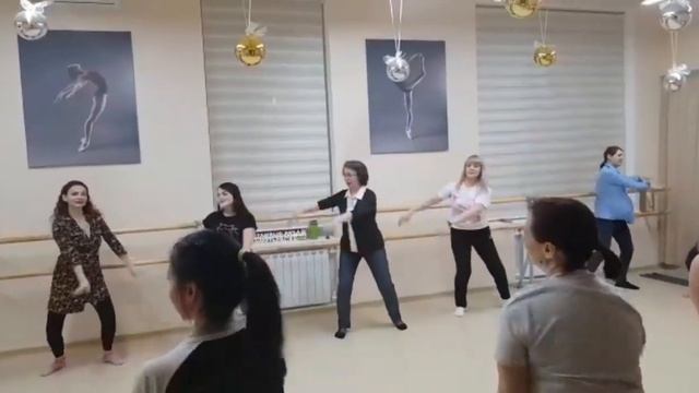 Презентация курса "Танцевальная йога смеха" смотреть онлайн