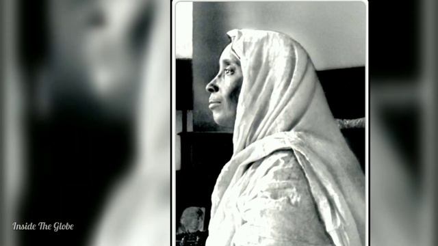 Ananta Rupini Ananta Gunavati: Maa Sarada Sankirtan: Sung by Sw. Sarvagananda Ji & others (Chorus) смотреть онлайн