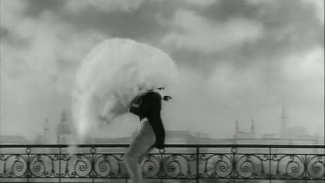 VIENNESE WALTZ (Kurgapkina-Bregvadze, 1960) смотреть онлайн