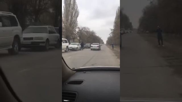 Первый день как перекрыли движение в город Бишкек. смотреть онлайн