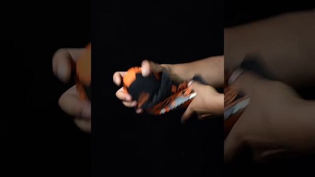 Мужские кроссовки.