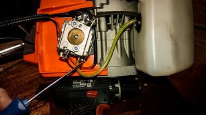 Укоротил дейдвуд мотора, притер сцепление.