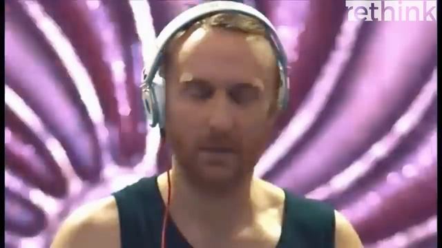 David Guetta On Drugs Live Performance (MUST SEE) смотреть онлайн