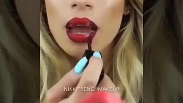 Как можно красиво накрасить губки. Только для модниц! Модницы ставят лайк и подписываются! смотреть онлайн