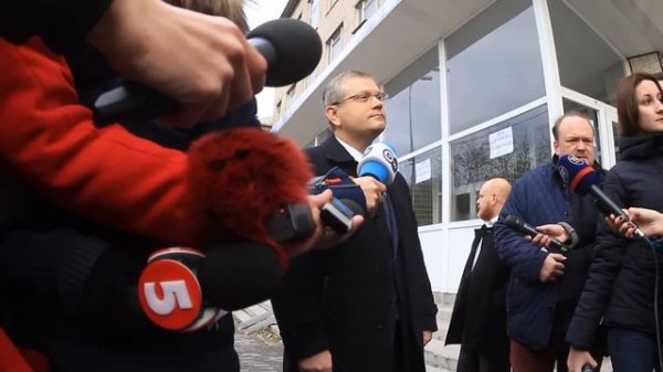 Александр Вилкул проголосовал на выборах мэра в Днепропетровске