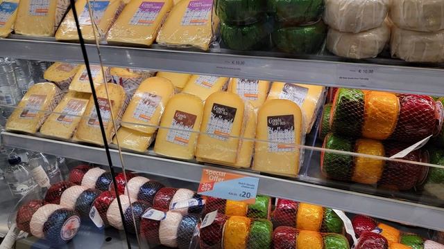 Tour of Amsterdam Schiphol Airport смотреть онлайн