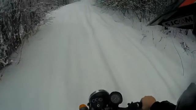 Катаемся на мотоцикле ЗИМОЙ!