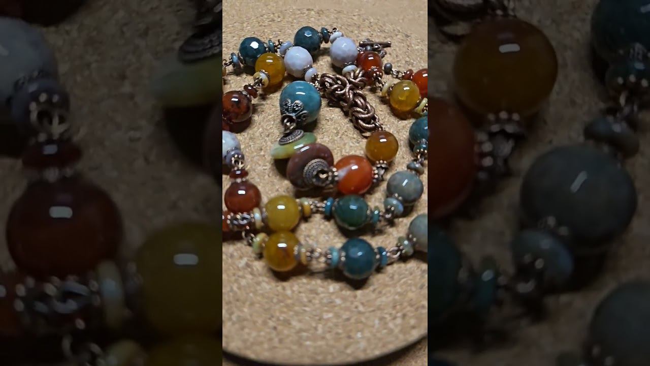 Разноцветные агаты в меди смотреть онлайн