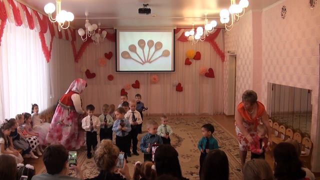 2018 03 08 Утренник 8 Марта - группа Звездочки смотреть онлайн