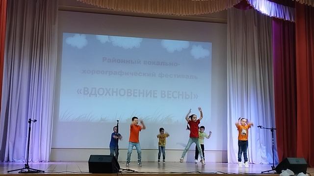Танец Тусовка зайцев смотреть онлайн