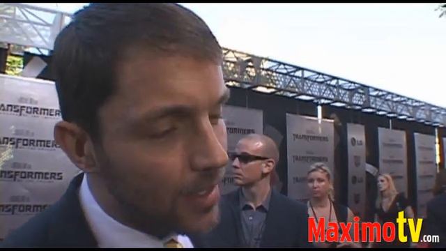 MATTHEW MARSDEN on Sticky Moments at "Transformers 2" Premiere смотреть онлайн