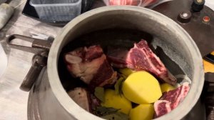 Готовим говяжьи ребрышки в Афганском казане