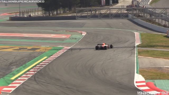 2019 Red Bull RB15 w/ Honda Power Unit testing in Spain смотреть онлайн