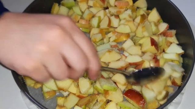 Яблочный пирог тает во рту!Очень простой и вкусный рецепт?? смотреть онлайн