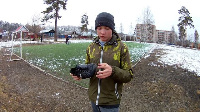 Сравнение самых дешёвых бутс///Nike Bravata///Demix Goal///Comparison of the cheapest boots смотреть онлайн