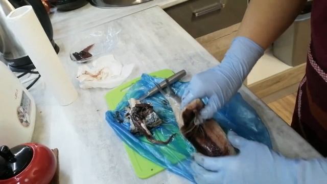 Как быстро и красиво сделать ФИЛЕ из СЕЛЁДКИ.How to quickly and beautifully make fillet of herring. смотреть онлайн