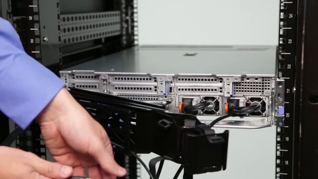 Dell PowerEdge 13G Rack Servers: Install Cable Management Arm