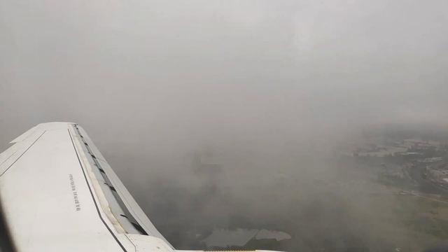 Суперджет 100 заход и посадка Санкт Петербург