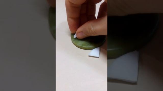 Как нейтрализовать (погасить)каплю клея для ресниц смотреть онлайн