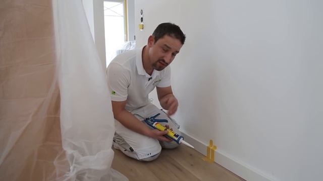 Wohnzimmer Streichen - Decke Und Wände Neu Streichen