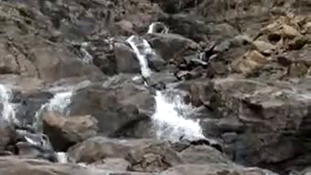 ВОДОПАД горной Уральской реки Очень красиво смотреть онлайн