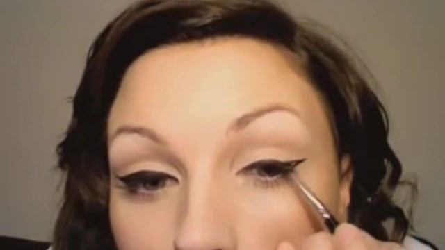 Макияж в стиле Dita Von Teese (перевод видео) смотреть онлайн