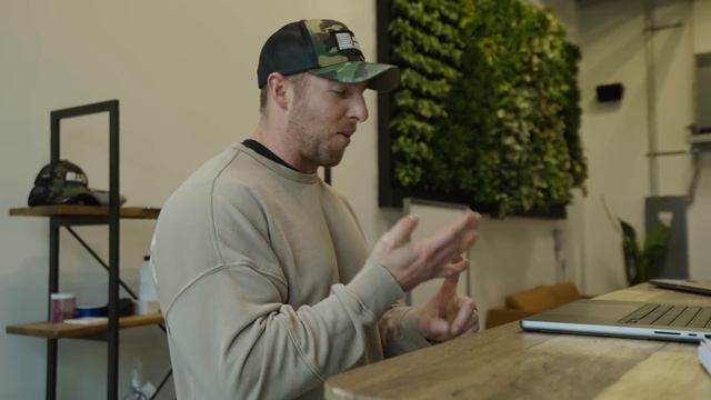 What I Eat To Build Muscle + Run | THE HYBRID BUILD EP10 смотреть онлайн