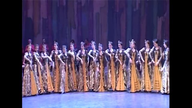 HAYASTANI PARI PETAKAN ANSAMBL ENZELI