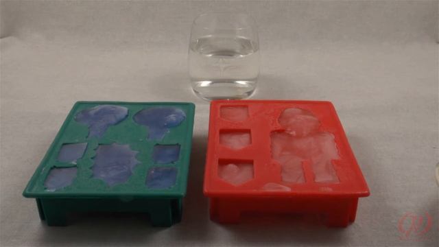 Attack on Titan - Silicone Ice Tray - Levi - Eren Yeager - Colossal Titan смотреть онлайн
