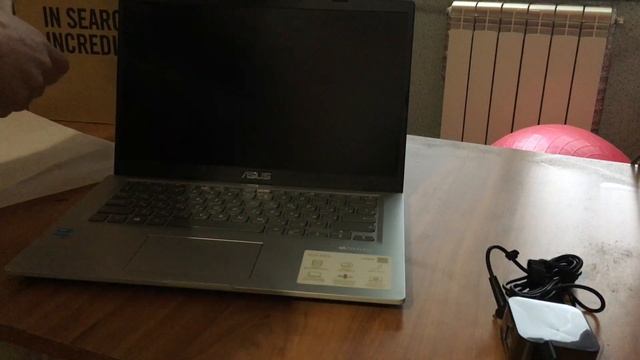 Распаковка ноутбука ASUS Laptop 14 смотреть онлайн