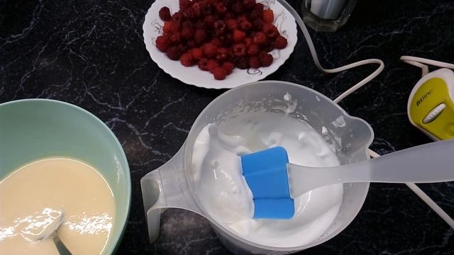 Готовим вкусный малиновый пирог на сметане!!! смотреть онлайн