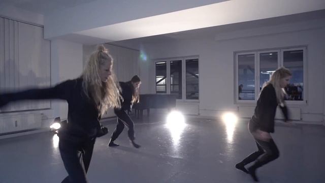 "I SAW YOU" BRIAN ENO & FRED AGAIN // ISABELLA BLUM CHOREOGRAPHY смотреть онлайн