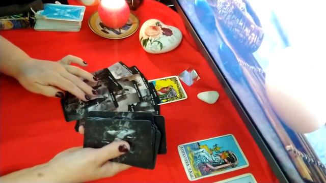 Какой мужчина интересуется вами?🤔🔥🙀#гаданиеонлайн смотреть онлайн