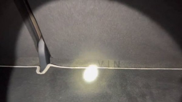 Volkswagen ID4 VIN код, где его искать на кузове.