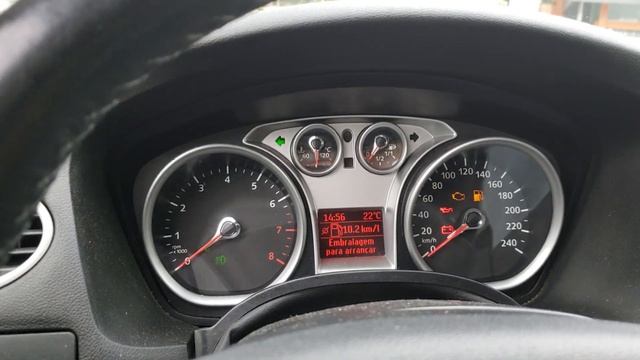 Teste de consumo - Ford Focus 2.0 Manual Duratec na estrada смотреть онлайн