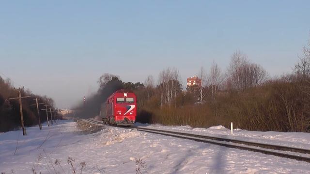 "Копченая вишня". Тепловоз ТЭП70БС-073 с пригородным поездом Ижевск - Воткинск смотреть онлайн