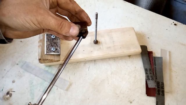 Точилка для ножей/станок для заточки (Knife Sharpener / Sharpening Machine)