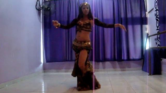 Júlia Lamis dança Tony Mouzayek - Dança do Ventre -BellyDance - Maktub смотреть онлайн
