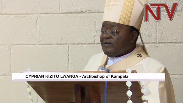 Archbishop Kizito Lwanga performs cleansing ceremony at Parliament's chapel смотреть онлайн