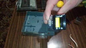 Электрический счётчик Меркурий 202.5 разбор.