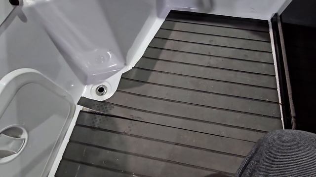 НА ВОДУ НЕ СПУСКАТЬ! НЕ ПРОВЕРИВ ТЕЧЬ. GRIZZLY 600 смотреть онлайн